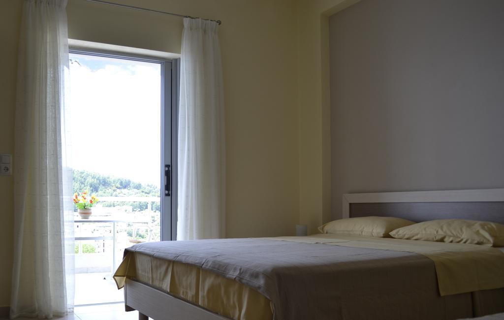 Riviera Rooms Химара Номер фото