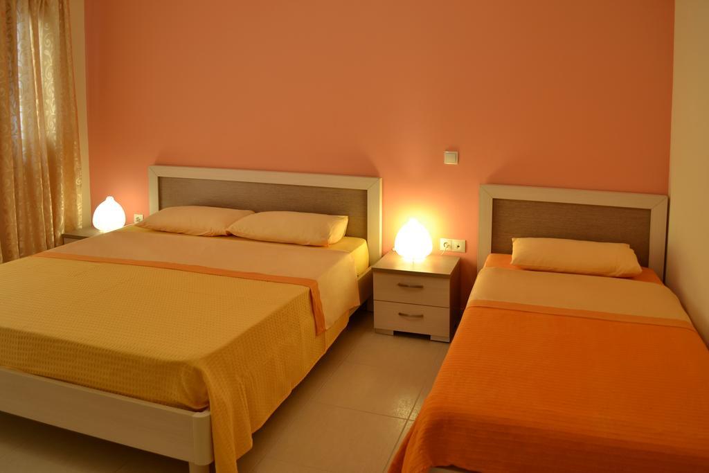 Riviera Rooms Химара Номер фото