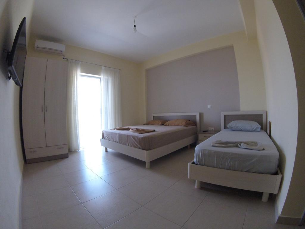 Riviera Rooms Химара Экстерьер фото
