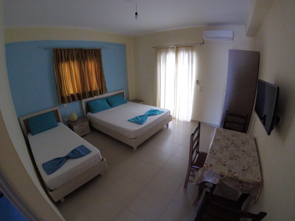 Riviera Rooms Химара Экстерьер фото