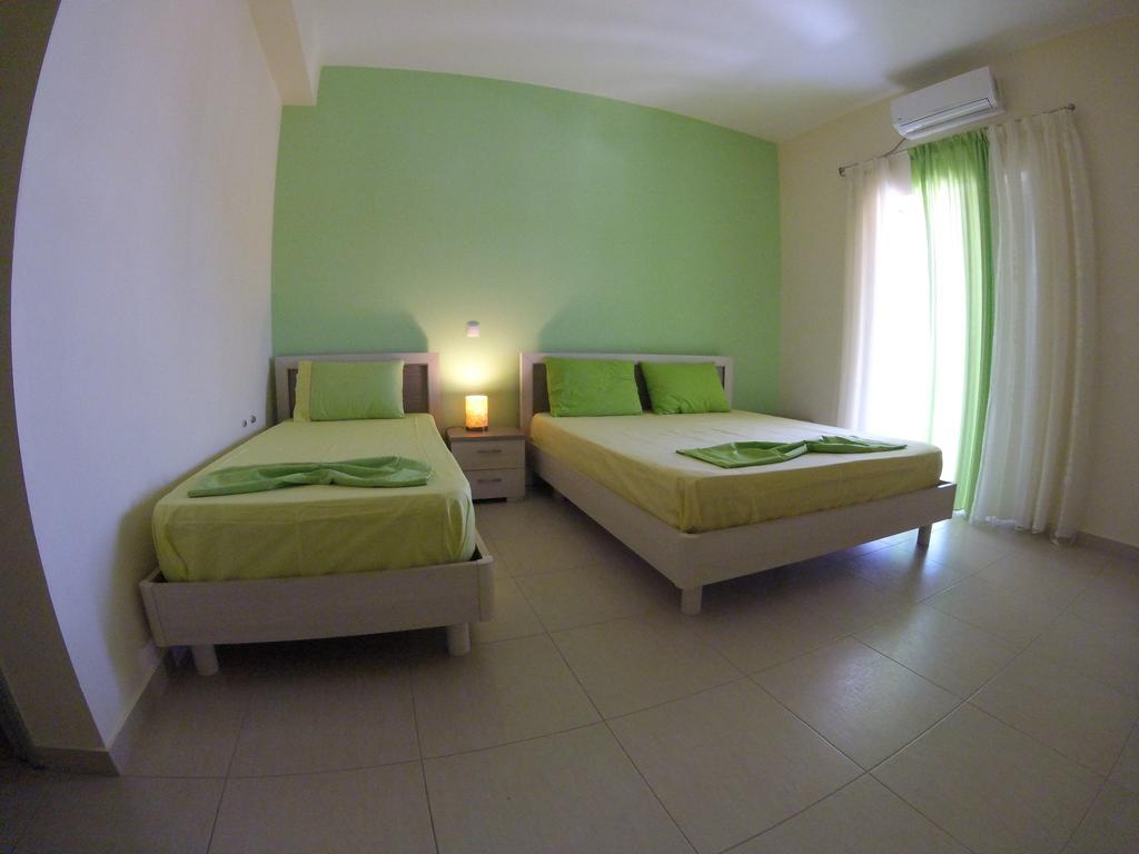 Riviera Rooms Химара Экстерьер фото