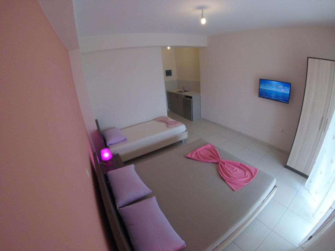 Riviera Rooms Химара Экстерьер фото