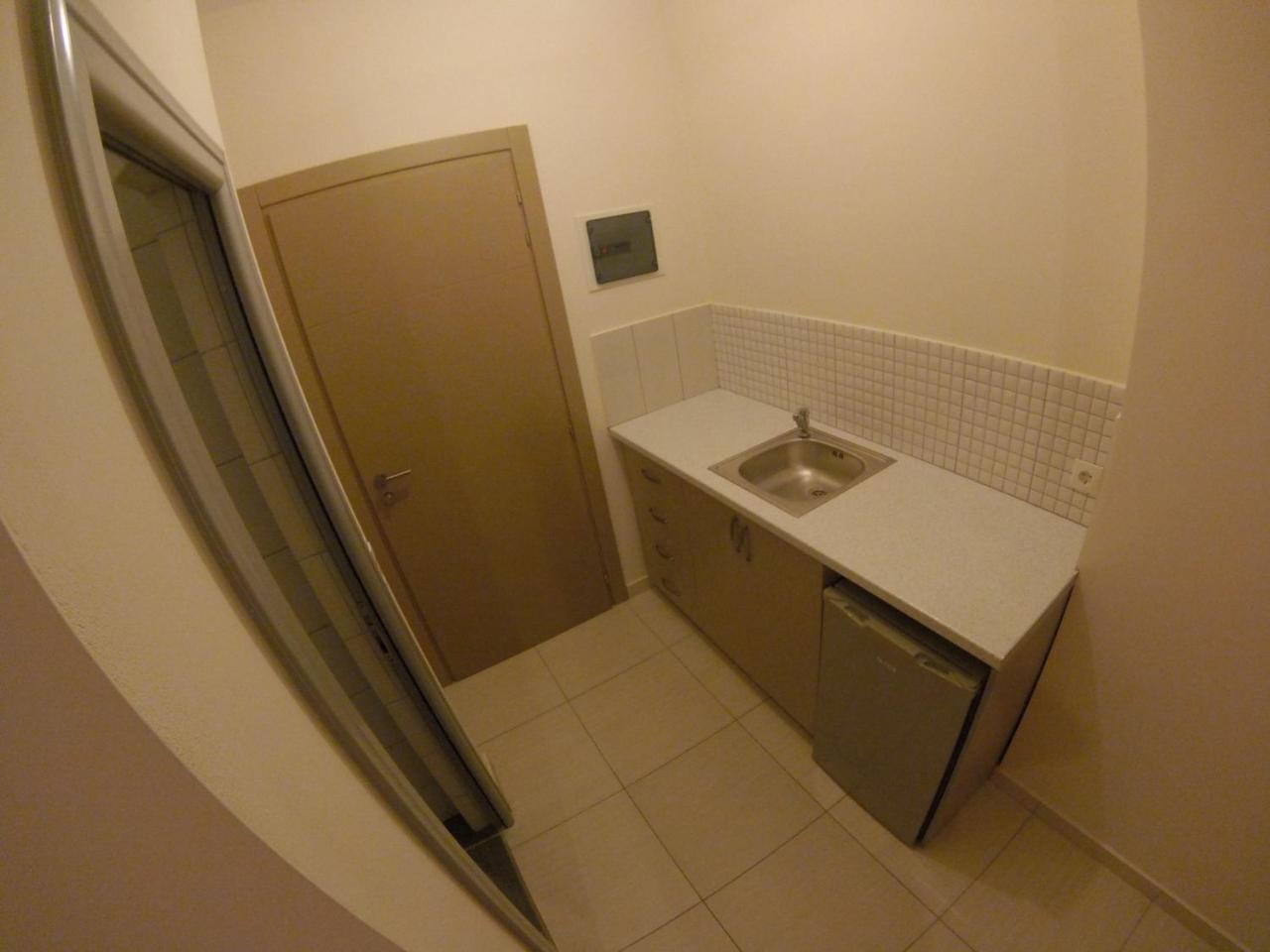 Riviera Rooms Химара Экстерьер фото